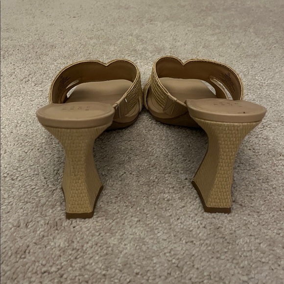 A New Day Women's Beige Woven Heels - Picture 4 of 4